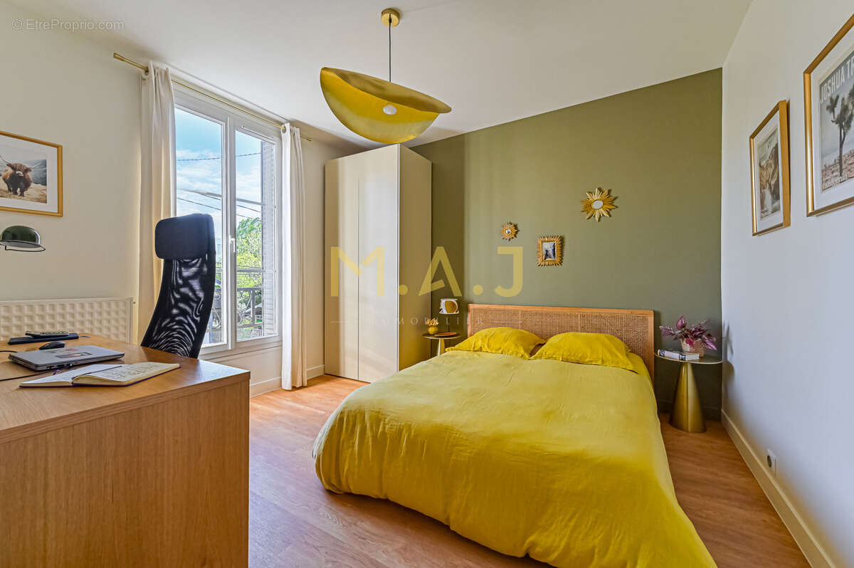 Maison à LE PERREUX-SUR-MARNE