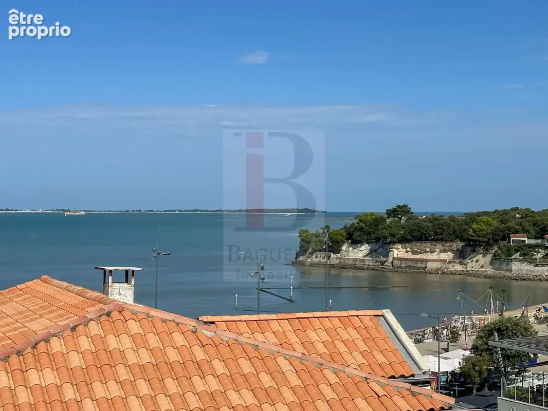 Appartement à FOURAS