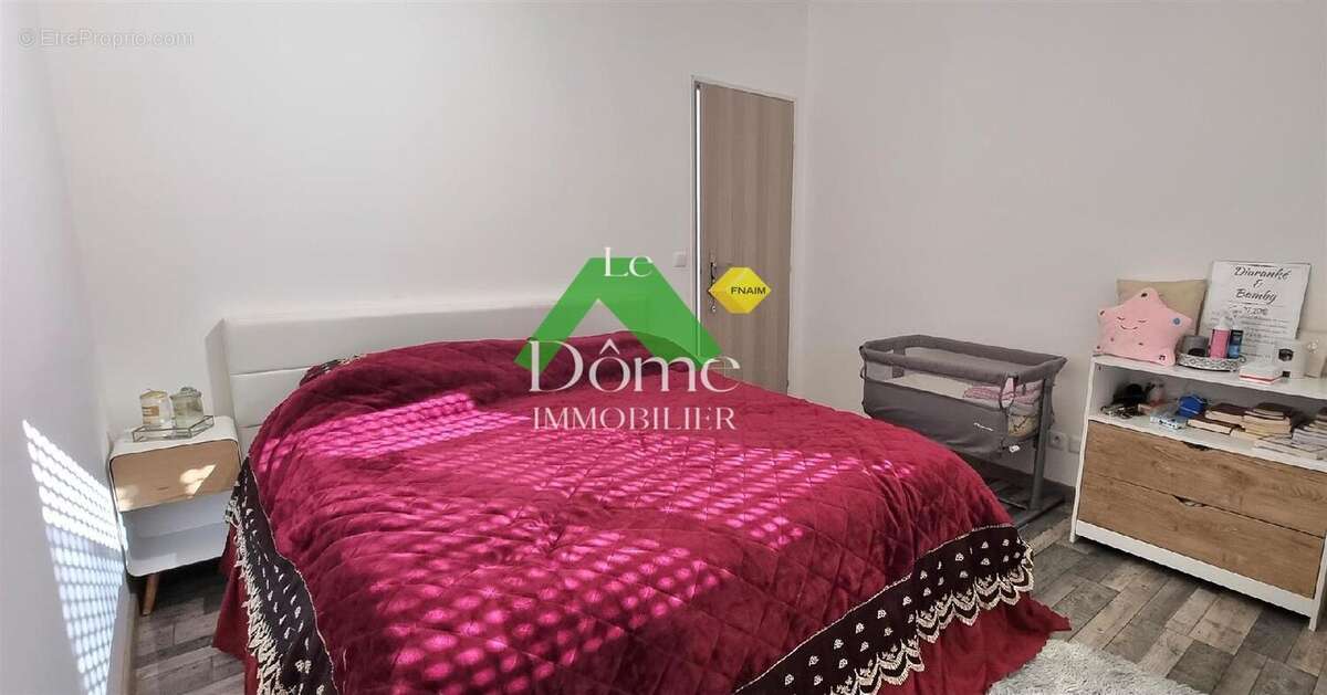 Appartement à SAINTE-GENEVIEVE