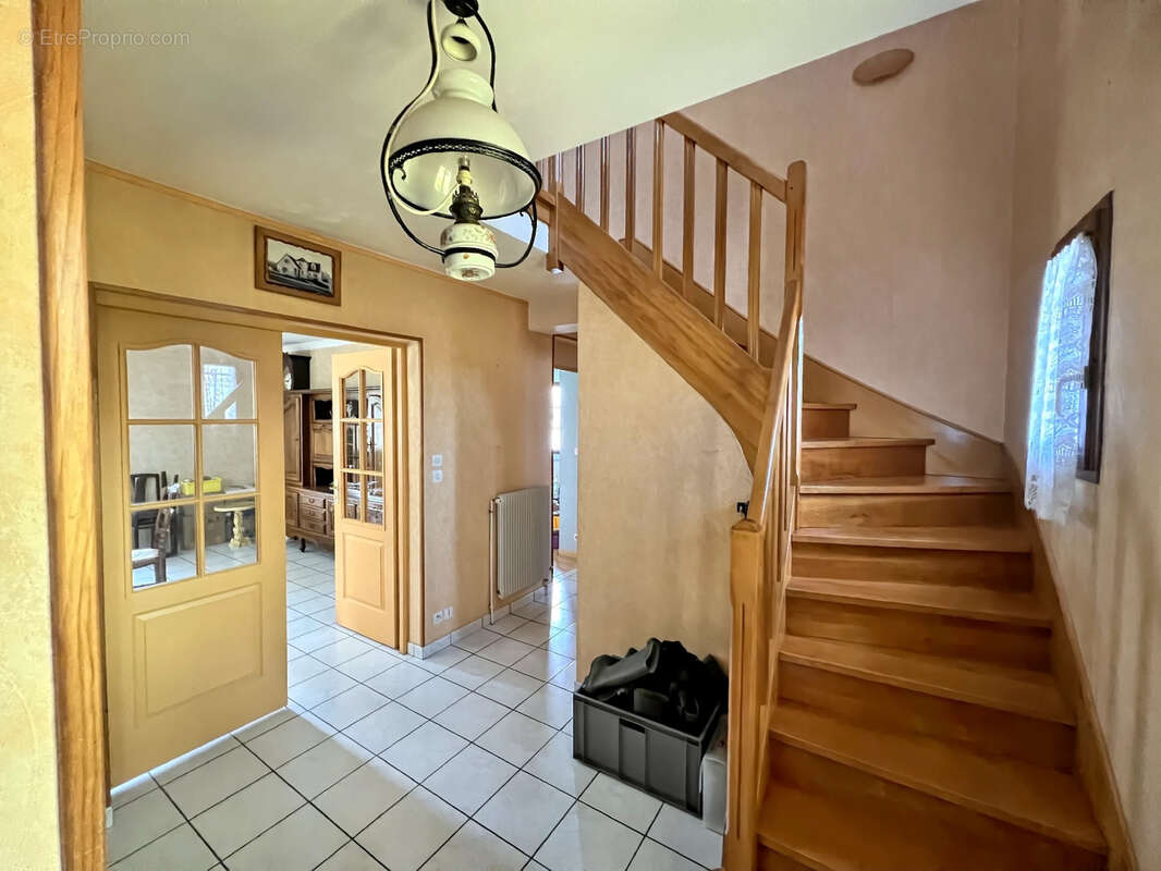 Maison à SAINT-CYR-SUR-LOIRE