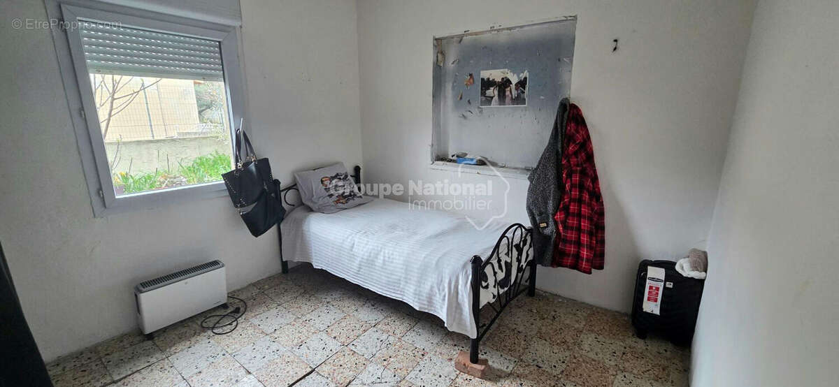 LE ROVE! Maison avec travaux de type 3/4 de 74 m²  sur 572 m² de terrain - photo 5