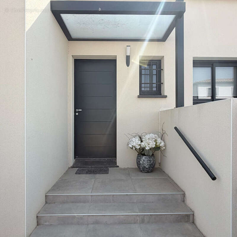Maison Colombiers 4 pièce(s) 109.67 m2 - photo 7