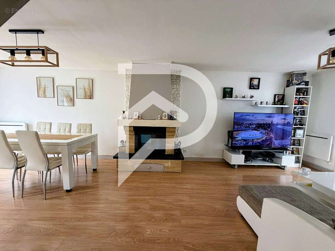 Maison Meru 5 pièce(s) 80 m2 - photo 3