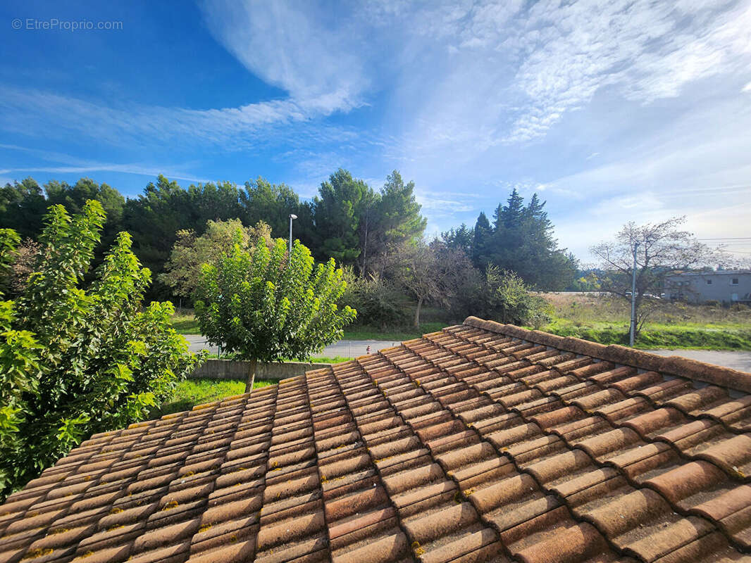 Maison à MORIERES-LES-AVIGNON