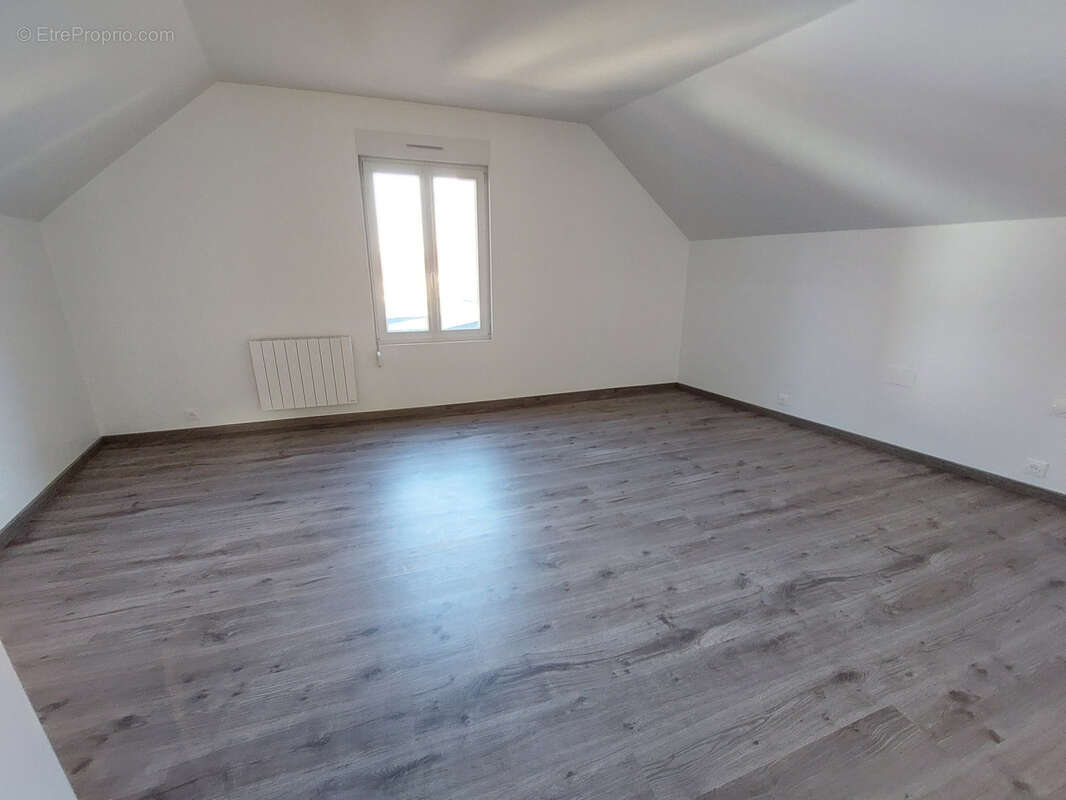 Maison à NEUVILLE-SAINT-REMY