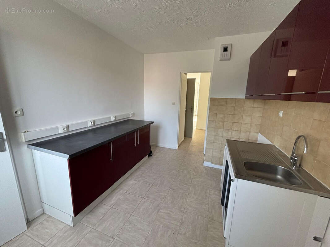 Appartement à PORT-DE-BOUC