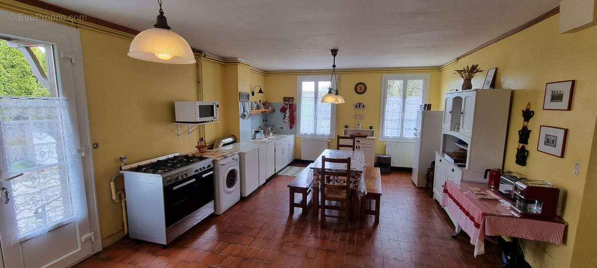 Maison à CHAMPLEMY