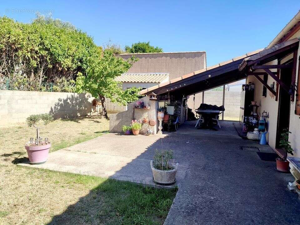 Plain pied sur beau terrain clos - photo 6