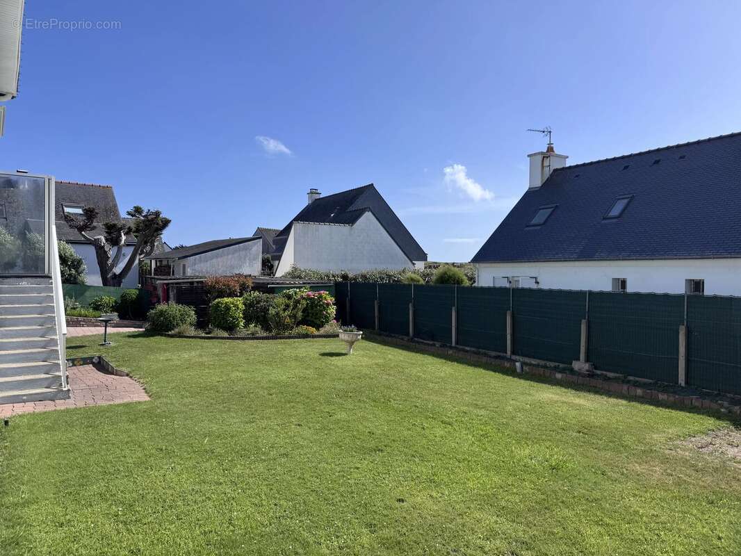 À deux pas de la côte sauvage – maison familiale avec sous-sol complet et jardin clos - photo 12