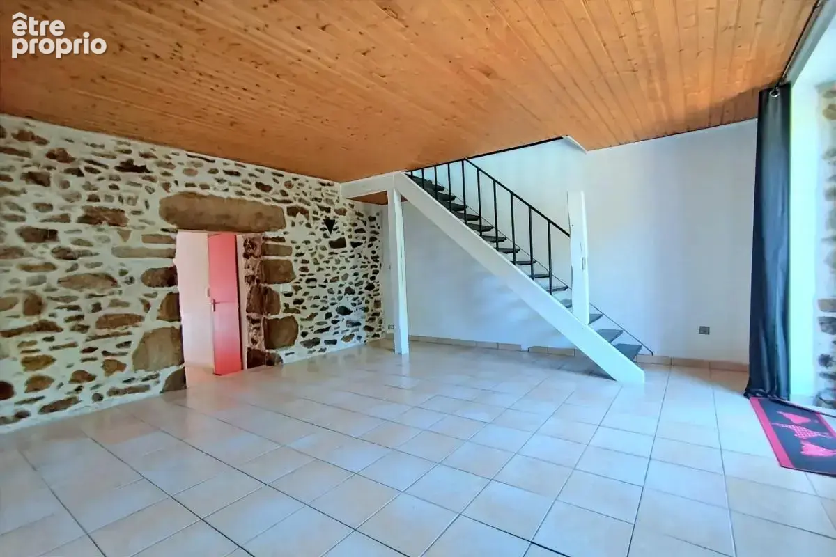 Maison 5 pièces 104m2 - photo 2