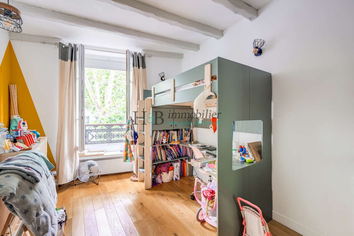 Appartement à PARIS-11E