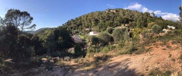 Terrain à LE TIGNET