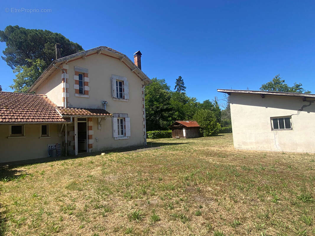 Maison à PISSOS
