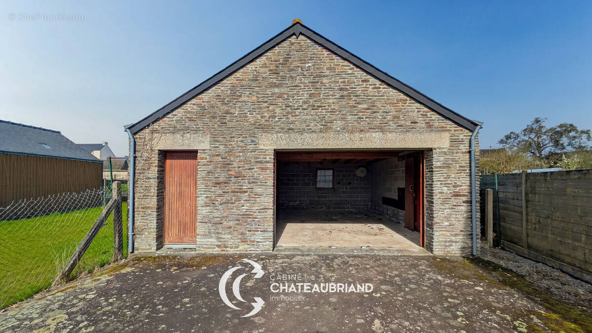 Maison à PLEUGUENEUC