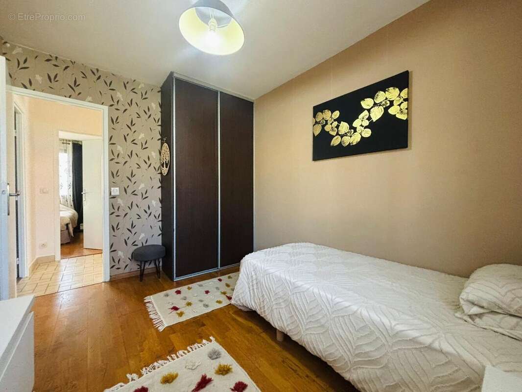 Maison à CRANVES-SALES