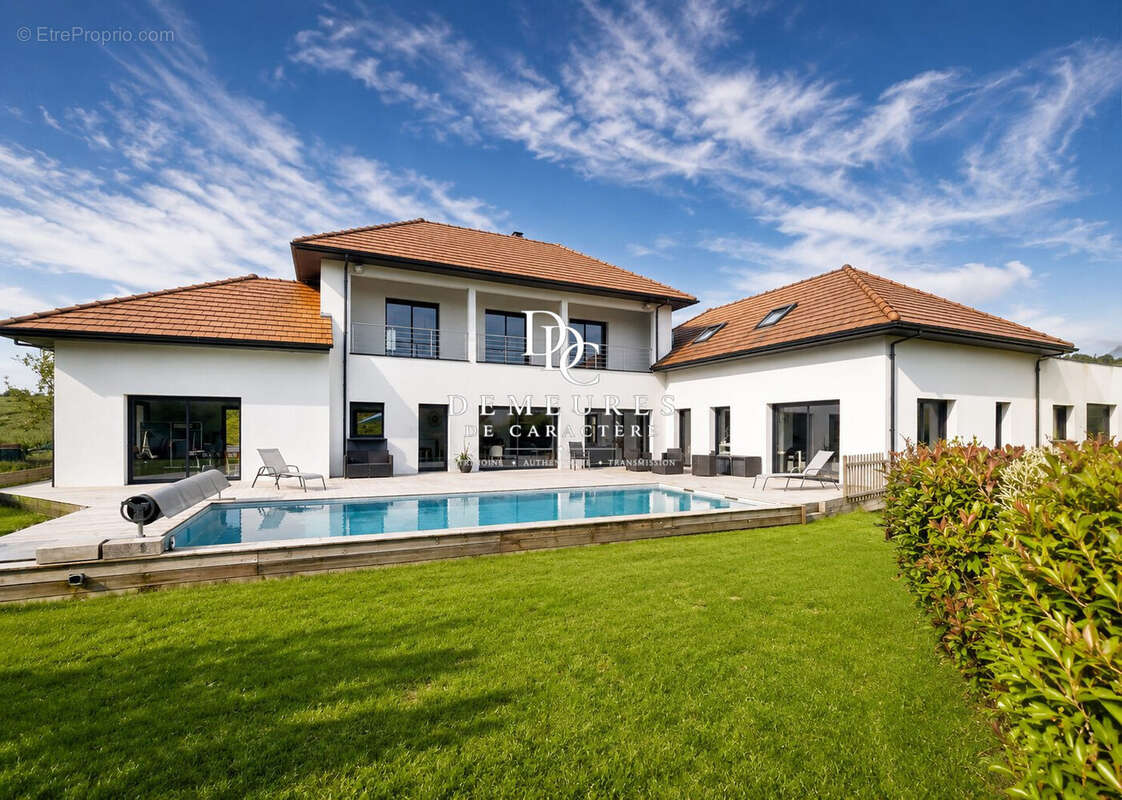 Maison 252 m² à Baincthun  - photo 2