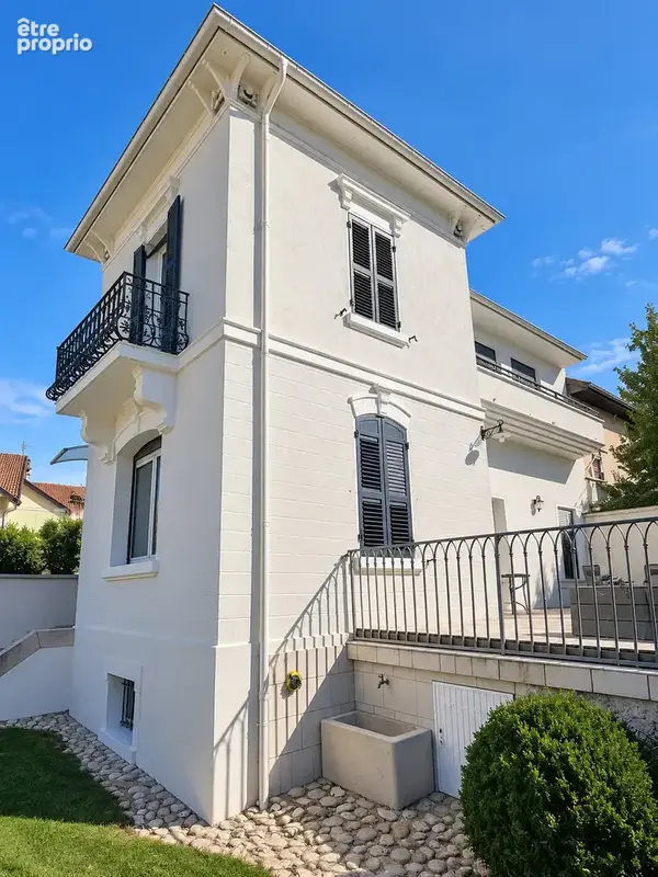 Photo Maison à Oyonnax au prix de 550 000€