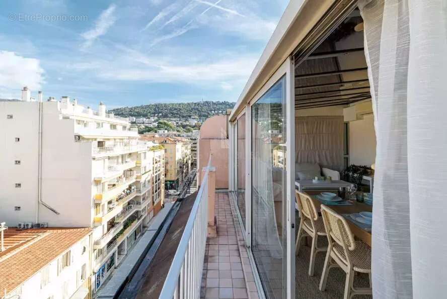 Appartement à NICE