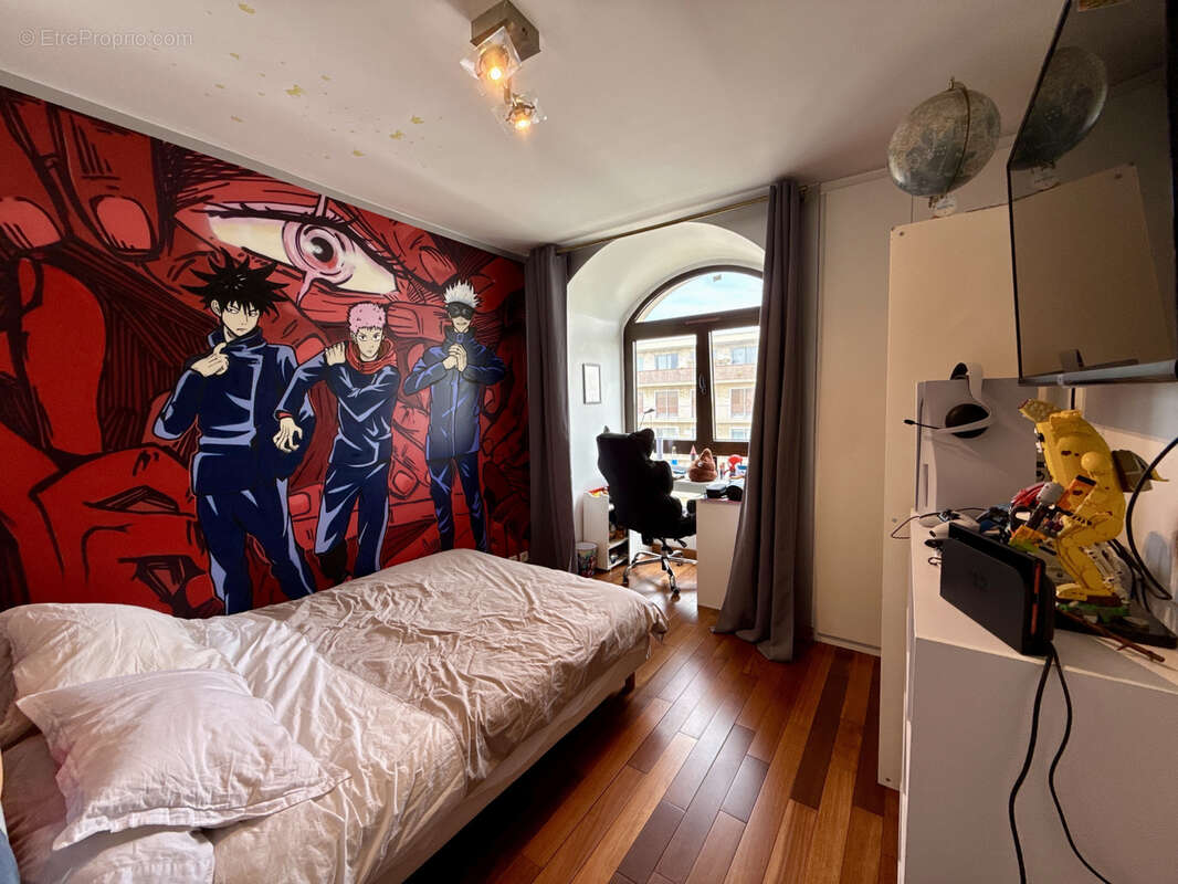 Appartement à CHARENTON-LE-PONT