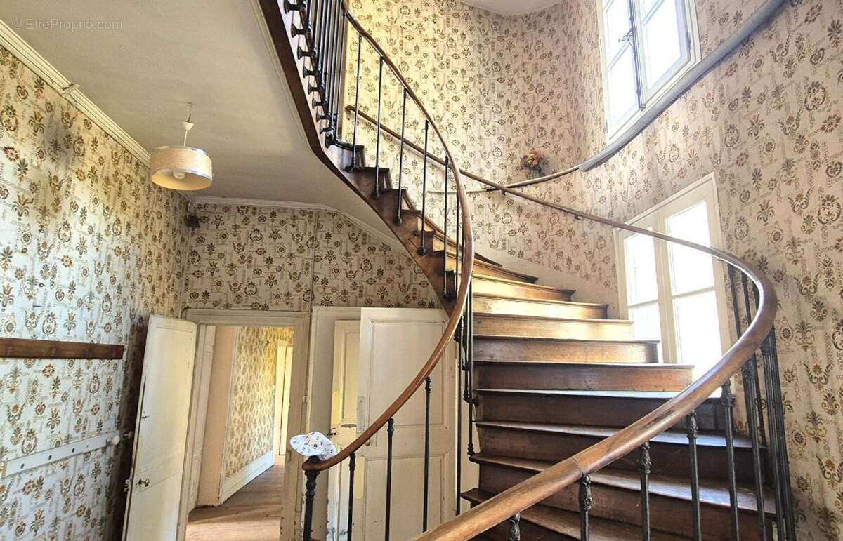 Maison à ECLARON-BRAUCOURT-SAINTE-LIVIERE