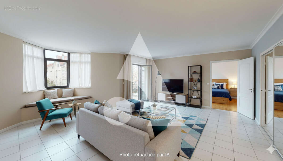 Appartement à LA GARENNE-COLOMBES