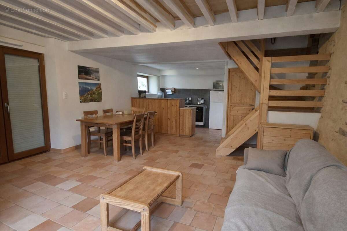 Maison 270 m² à Beignon  - photo 3
