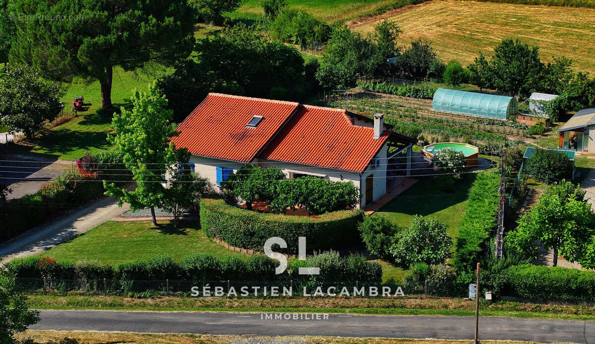 Maison à LESCURE-D&#039;ALBIGEOIS