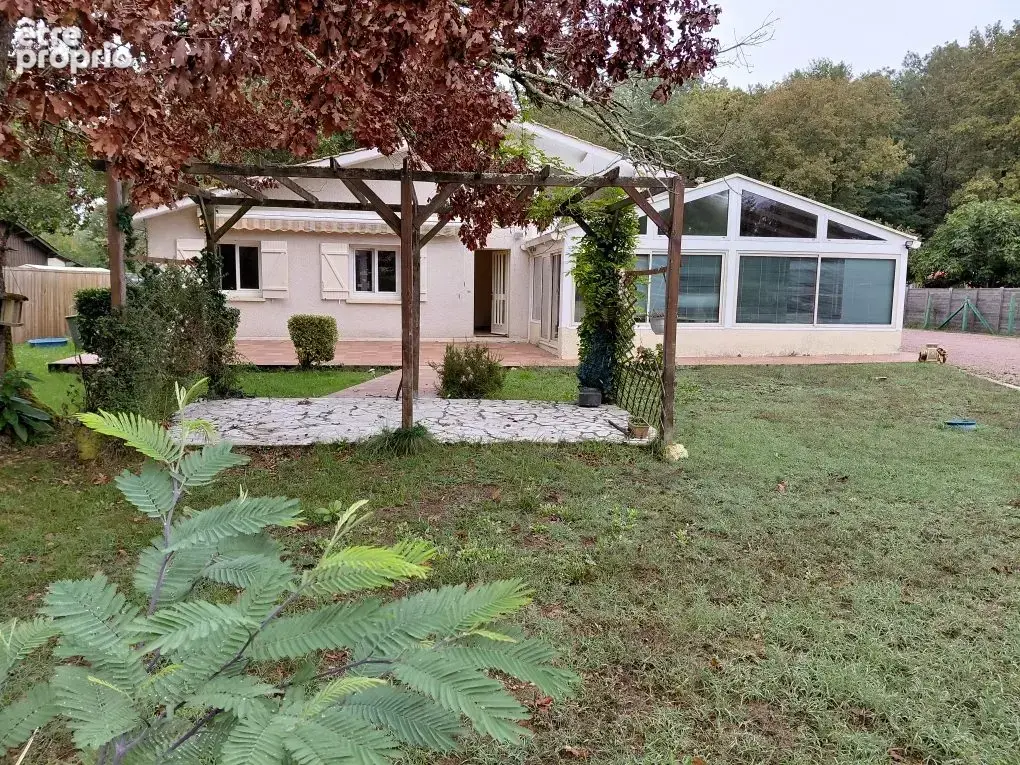 Maison 5 pièces 145 m² à vendre à Lesparre-Medoc (33340) - photo 2