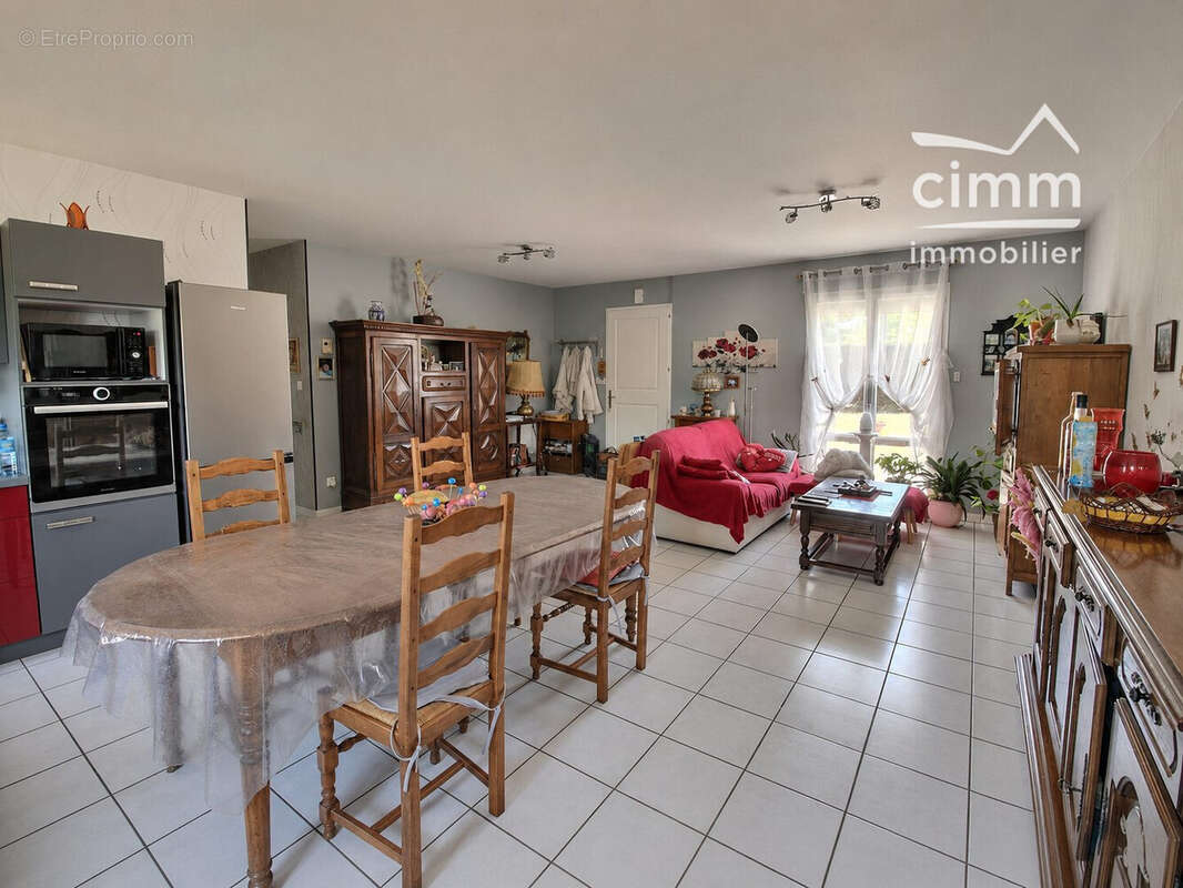 Maison 89 m² à Brezins  - photo 5