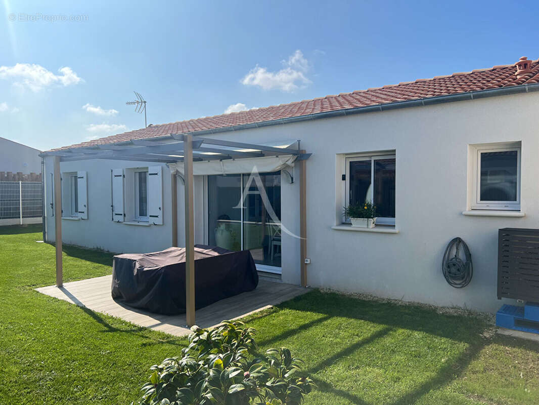 Maison à PORT-DES-BARQUES