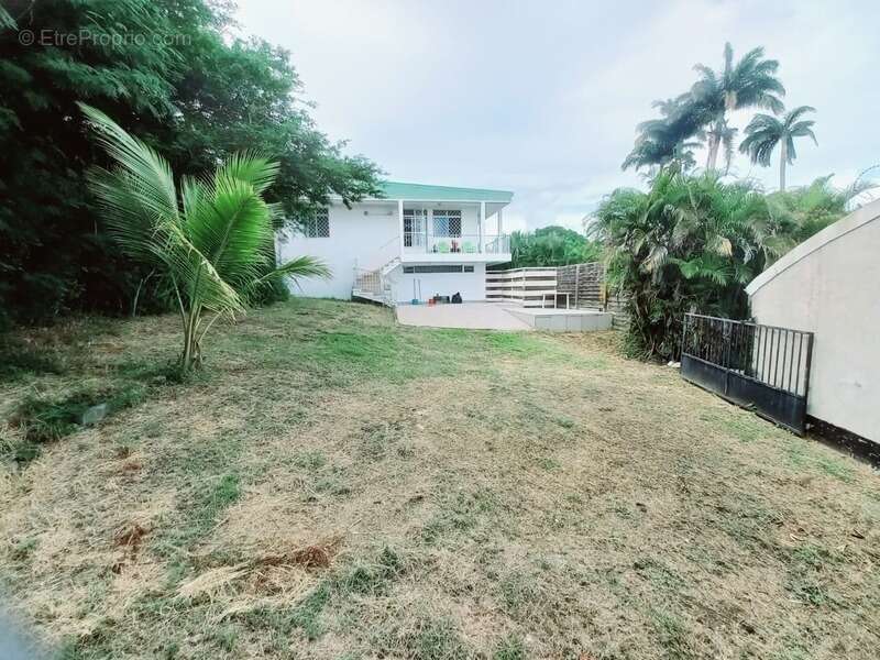Maison à LE GOSIER