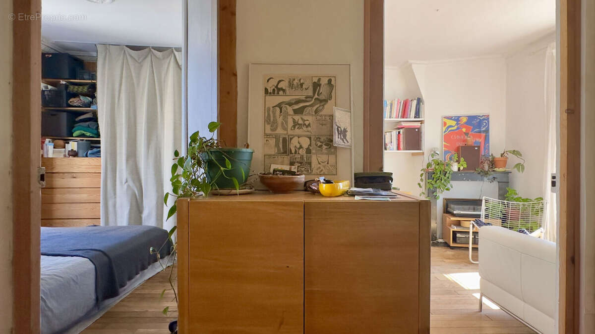 Appartement à PARIS-20E