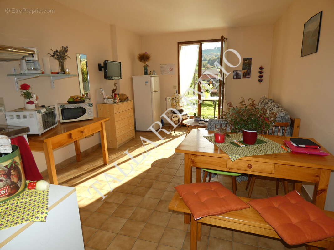 Maison à TURRIERS