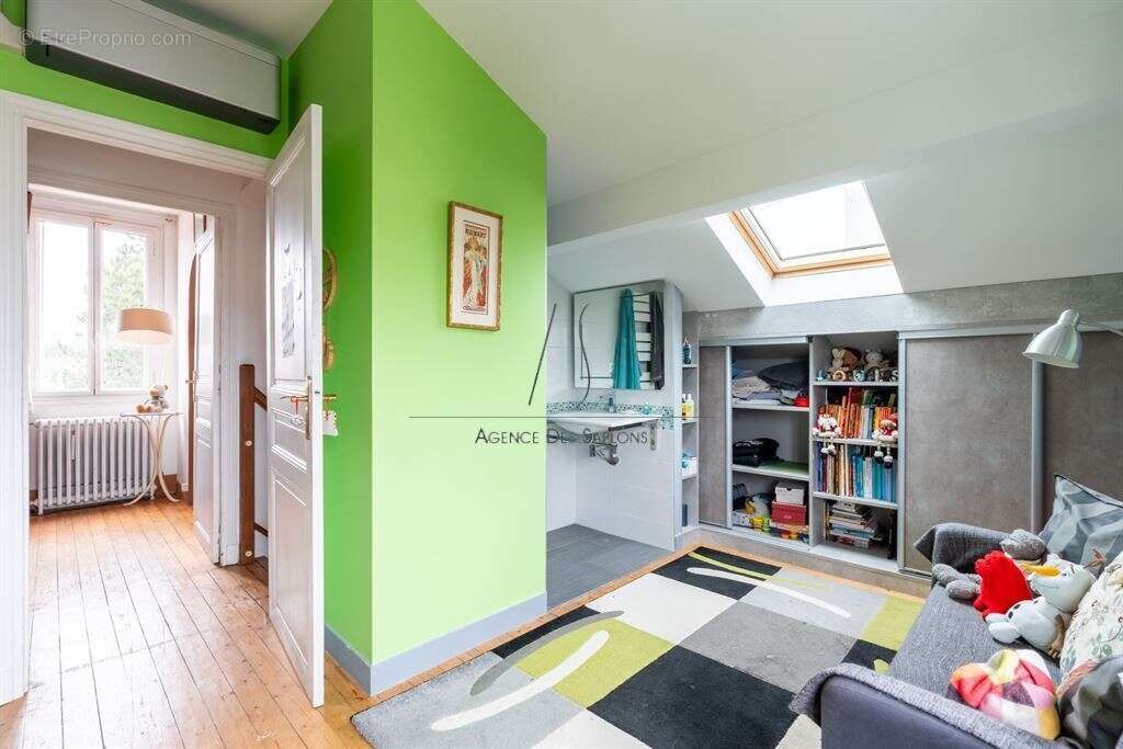 Maison 170 m² à Chatou  - photo 10