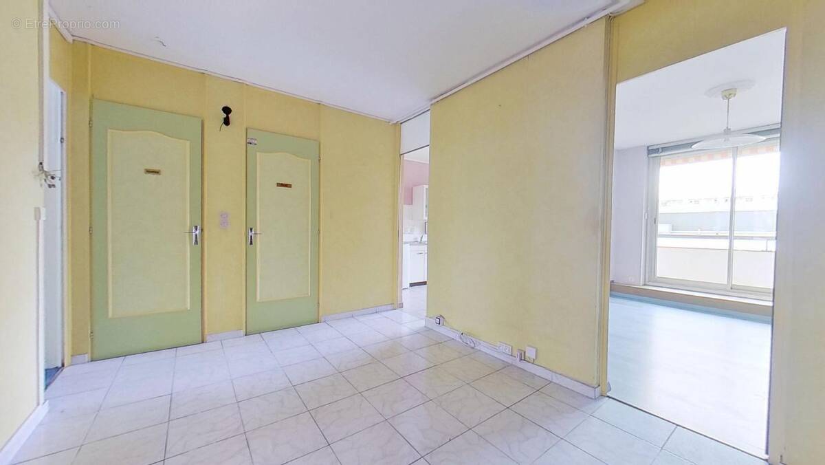 Appartement à LYON-9E