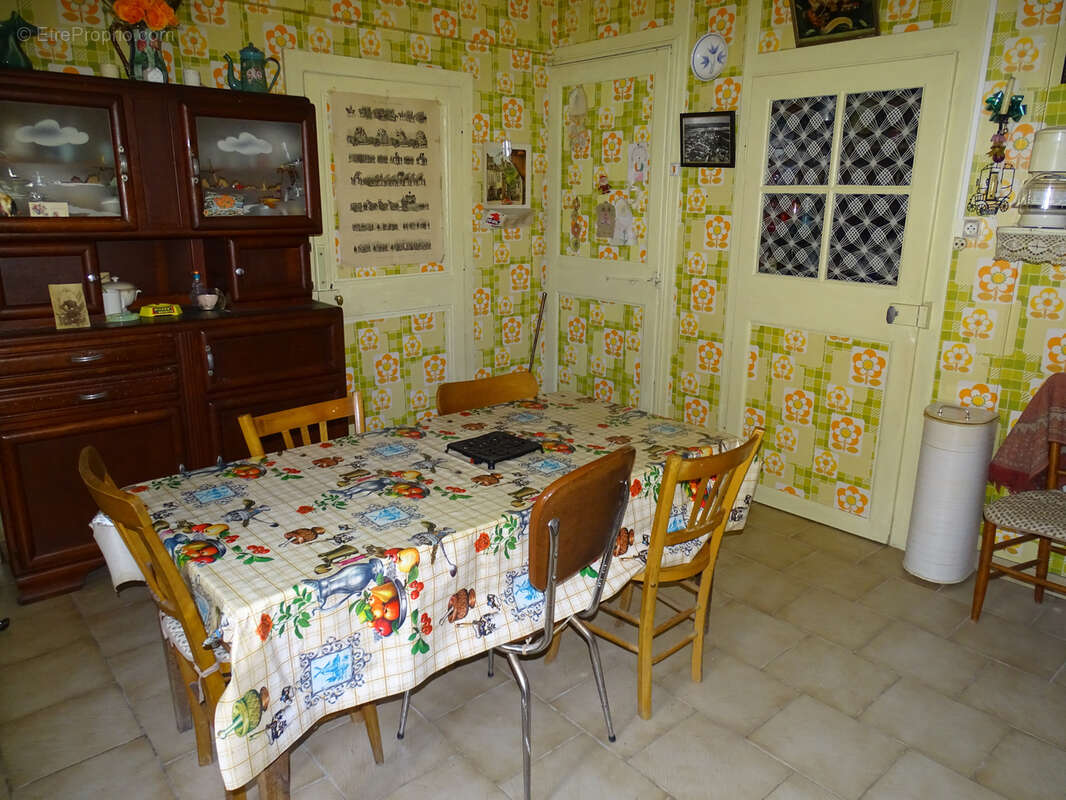 Maison à LES RICEYS