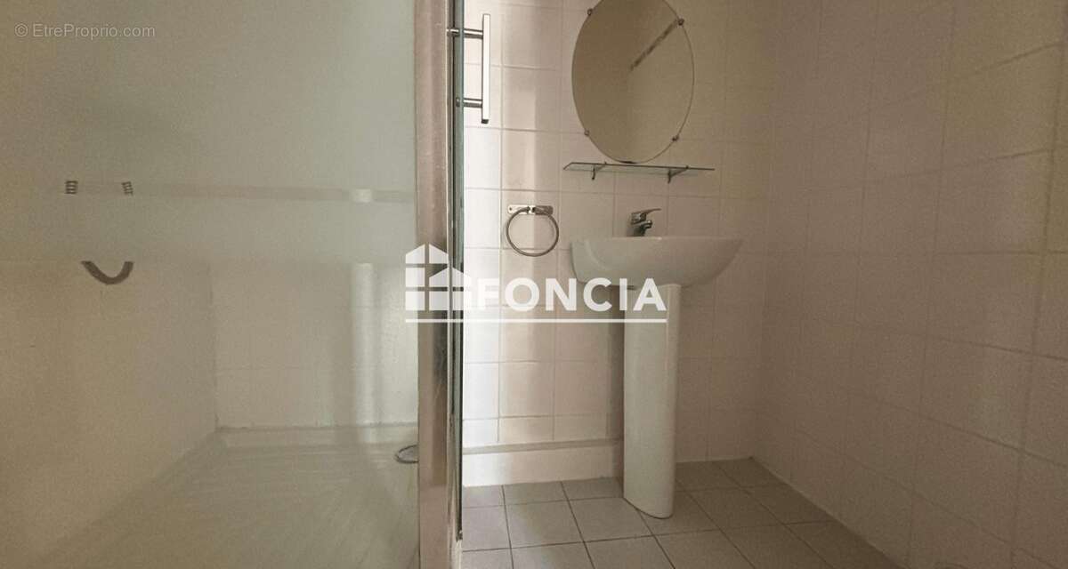 Coeur de ville de SAVIGNY-SUR-ORGE studio de 29.55 M2 - photo 4