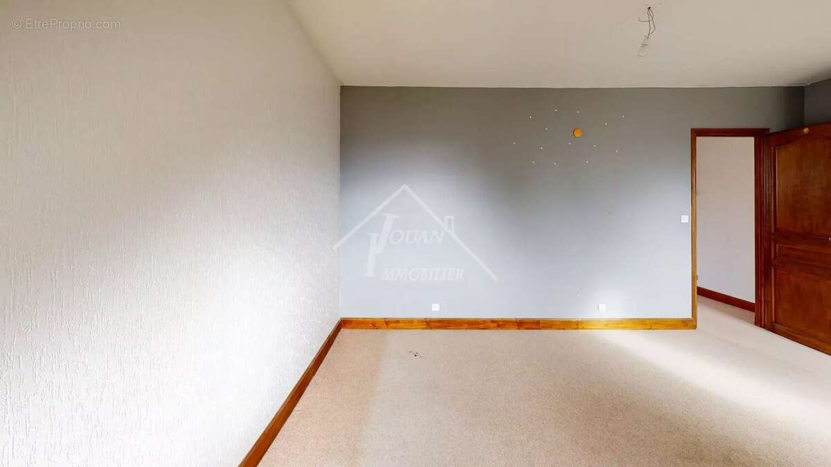 Maison à DOMPIERRE-SUR-BESBRE