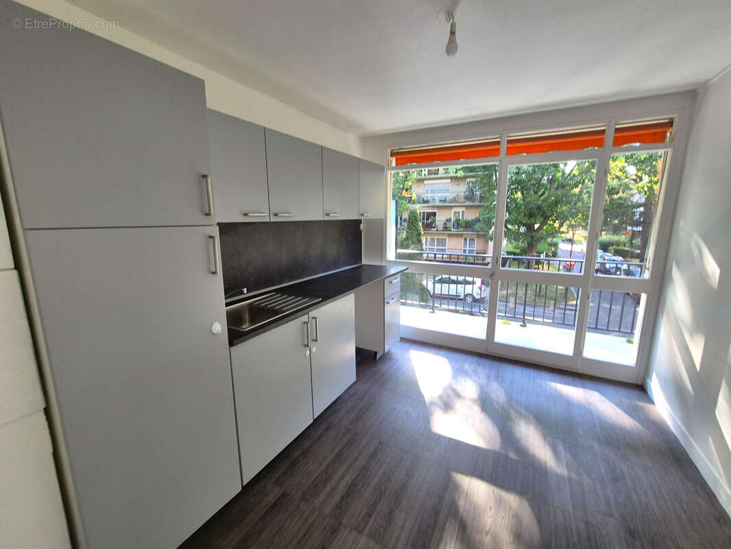 Appartement à VELIZY-VILLACOUBLAY