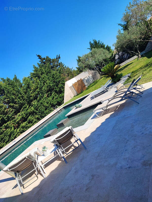 Maison à PERNES-LES-FONTAINES