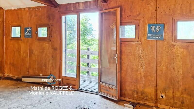 Saint-Pierre-la-Bourlhonne – Chalet 56 m² avec vue, à 4 min du col du Béal - photo 4