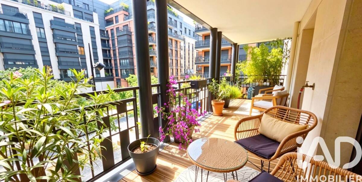 Photo 1 - Appartement à COURBEVOIE