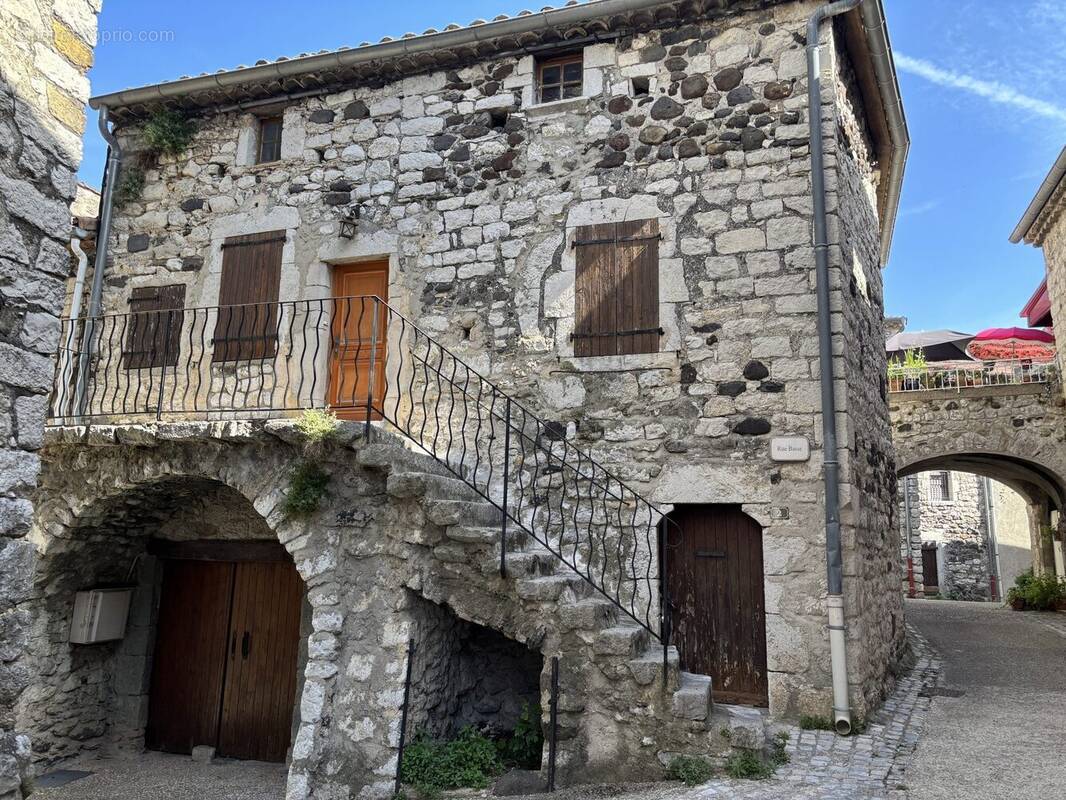 Maison à LAVILLEDIEU