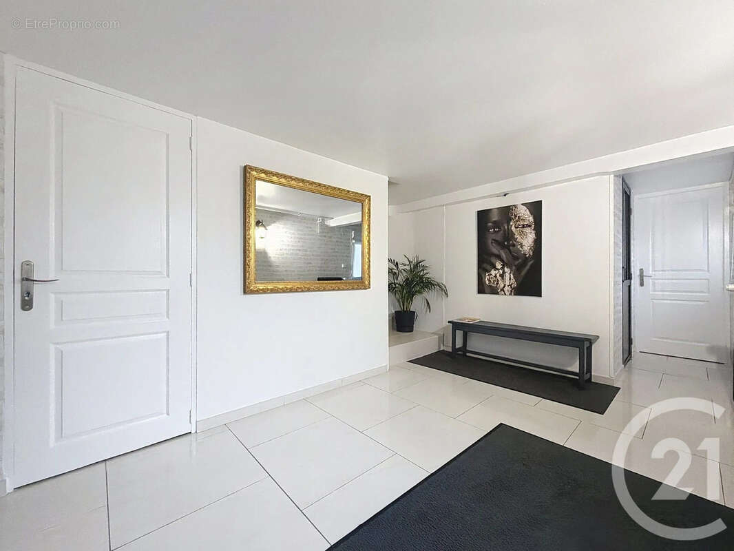 Maison à SAINTE-SAVINE