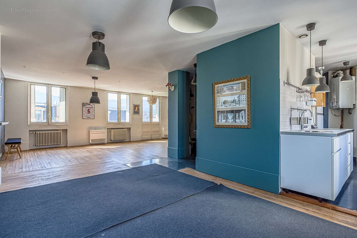 Appartement à AIX-LES-BAINS