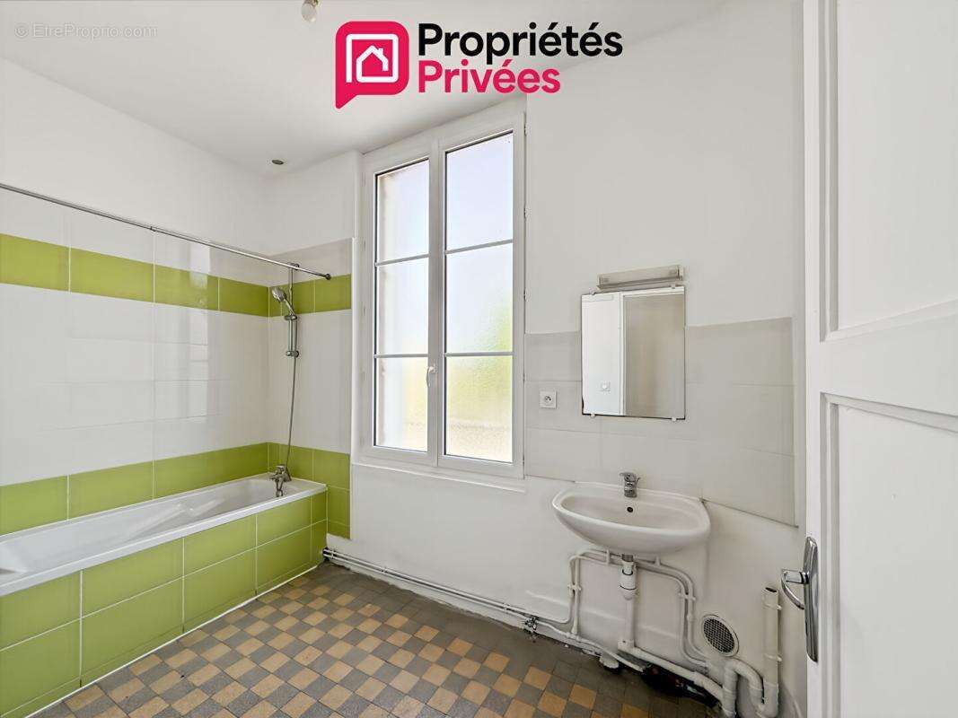 Chateaubriant - Maison  2 Appartements T3 - 6 pièce(s) 108 m2 - photo 14