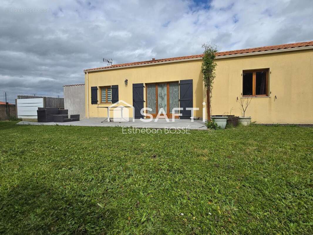 Photo 8 - Maison à GESTE