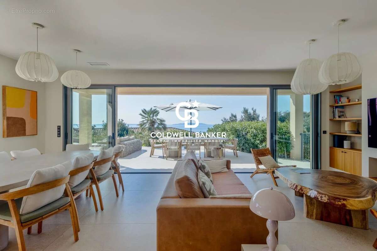 Maison à RAYOL-CANADEL-SUR-MER