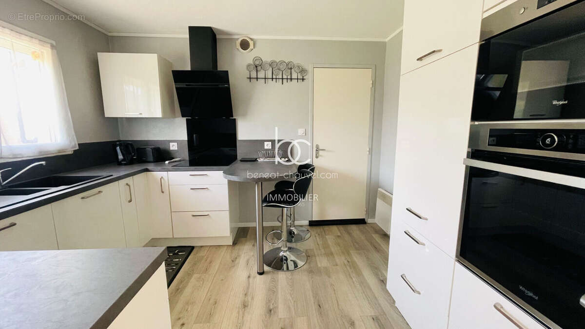 Maison à LE TOUR-DU-PARC