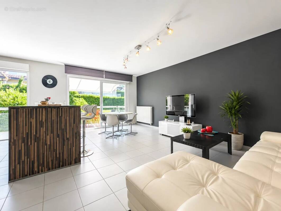 Appartement à NEUVECELLE